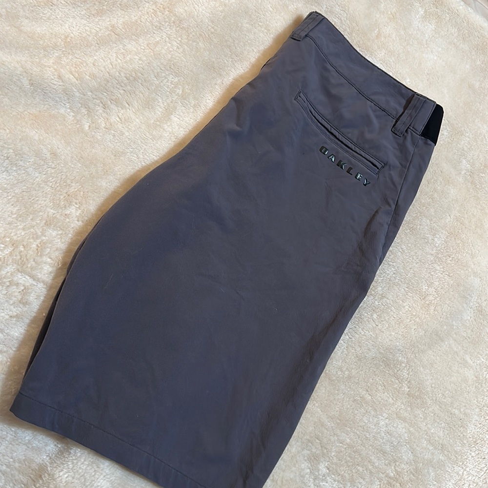 Oakley golf shorts